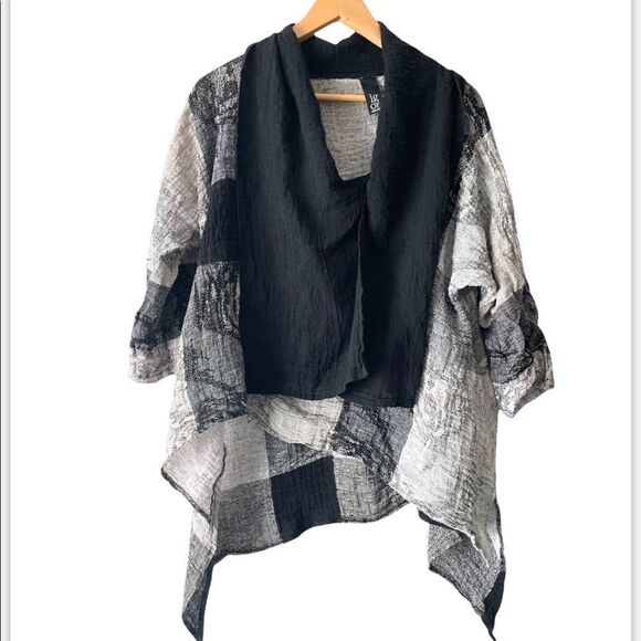 Igor Dobranic Tops - igor dobranic plaid Black/white oversized linen blouse  Tunic size S 340